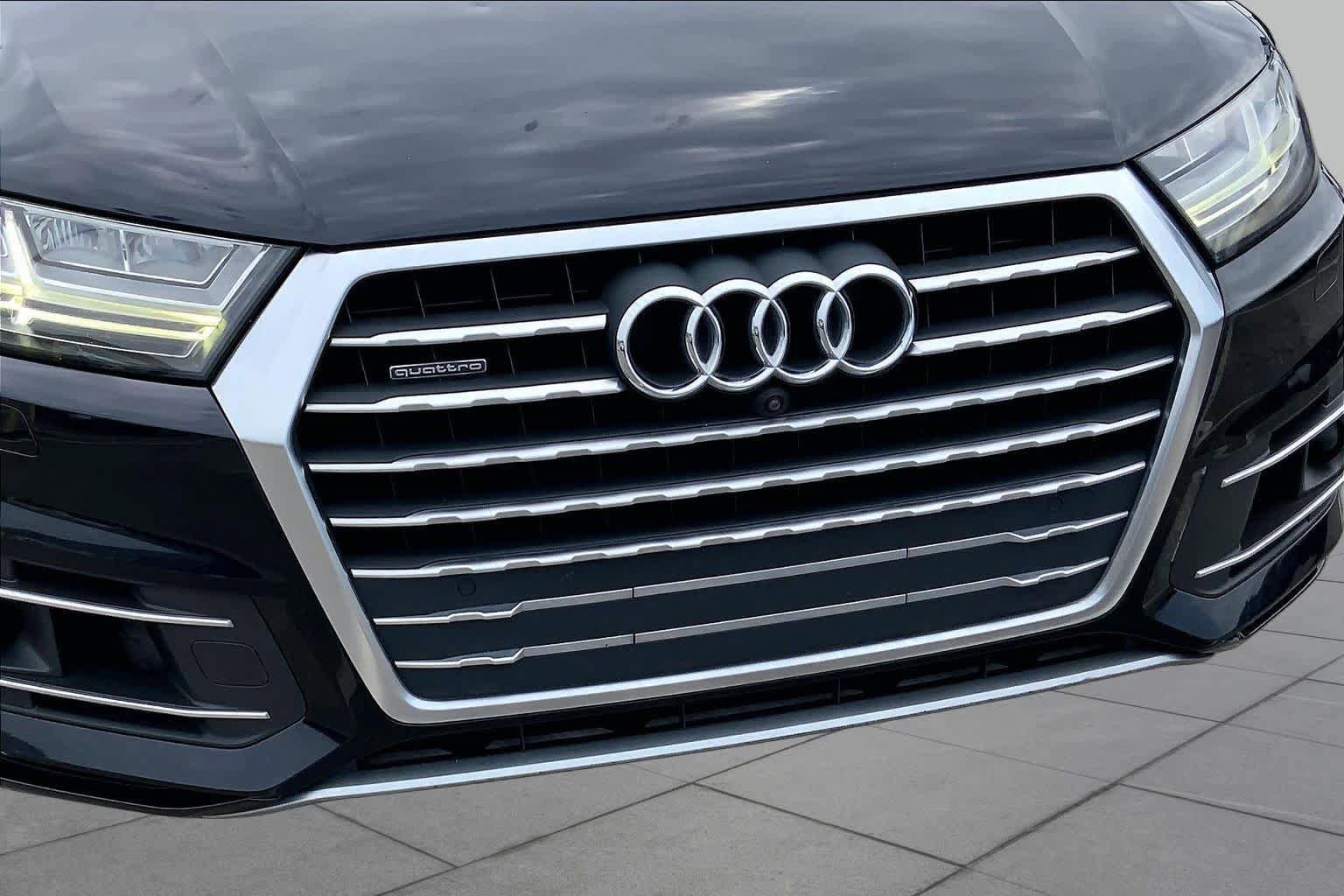 Used 2017 Audi Q7 3.0T Prestige AWD/4WD image 30