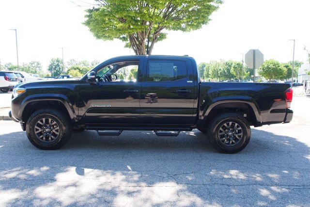 Used 2023 Toyota Tacoma SR5 AWD/4WD image 4
