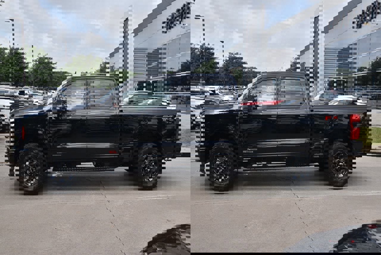 Certified 2023 Ford F250 Lariat w/ Lariat Ultimate Package AWD/4WD image 4