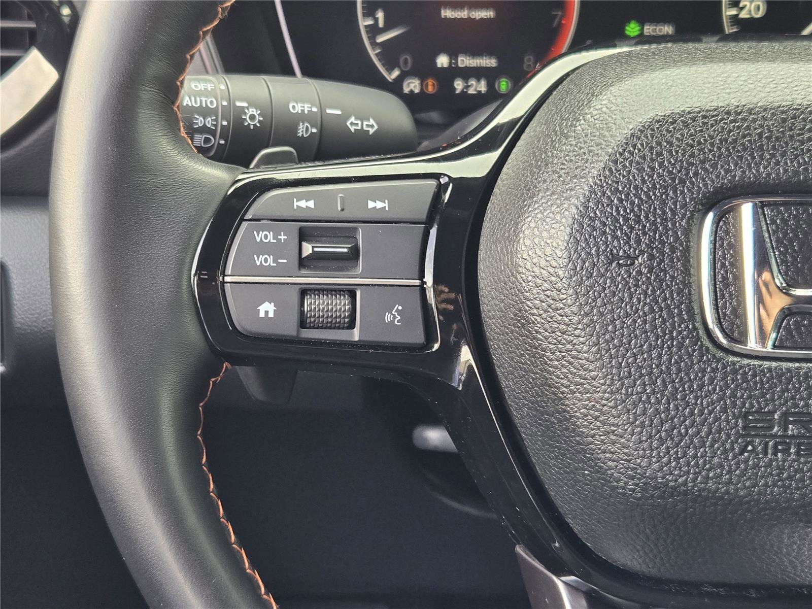 Used 2025 Honda Pilot TrailSport image 26