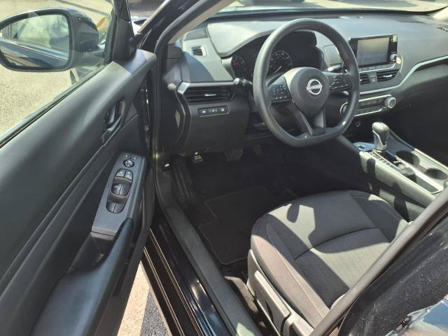 Used 2023 Nissan Altima 2.5 S FWD image 6