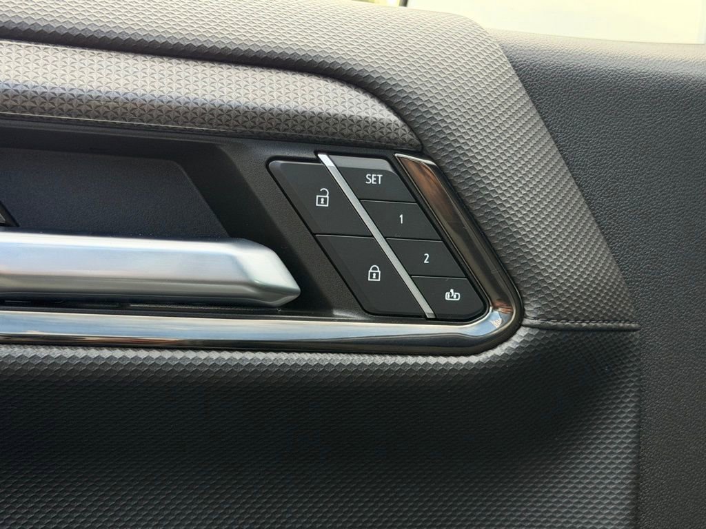 Used 2024 Chevrolet Silverado 1500 ZR2 w/ ZR2 Bison Edition image 18