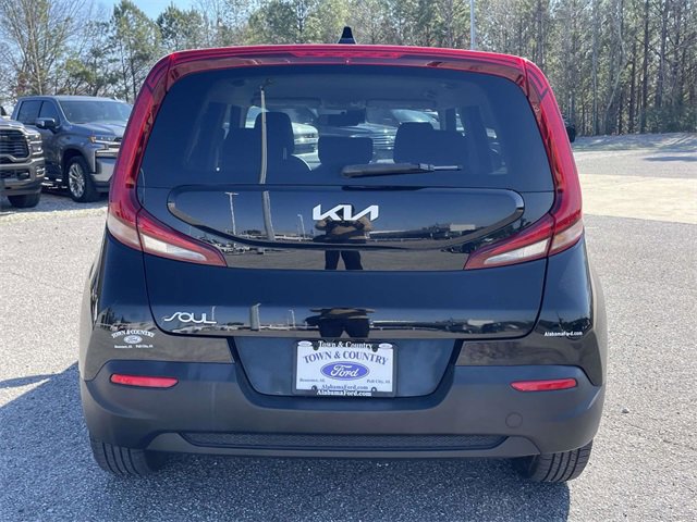Used 2022 Kia Soul LX w/ Technology Package image 4