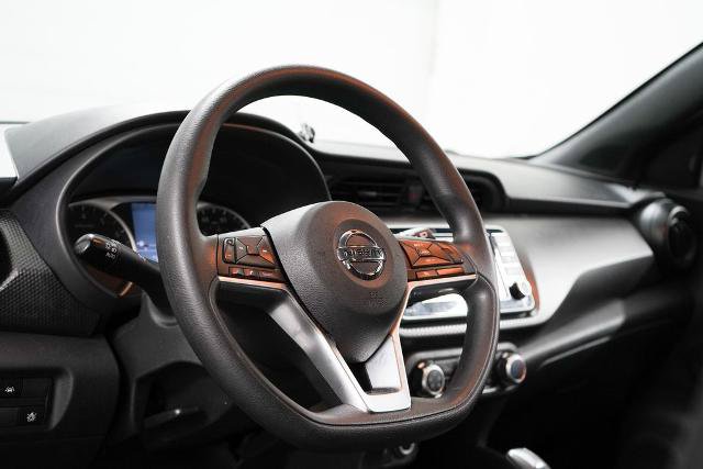 Used 2020 Nissan Kicks S FWD image 11