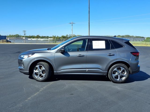 Certified 2024 Ford Escape ST-Line w/ Tech Pack #1 AWD/4WD image 2