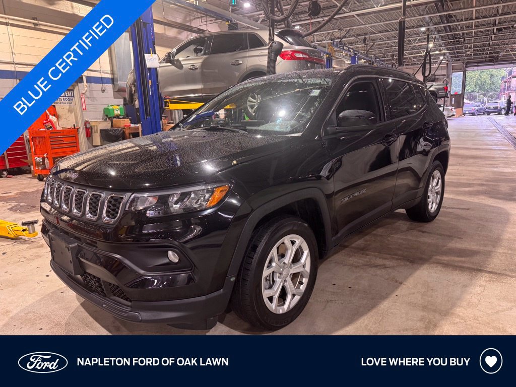 Used 2024 Jeep Compass Latitude AWD/4WD image 1