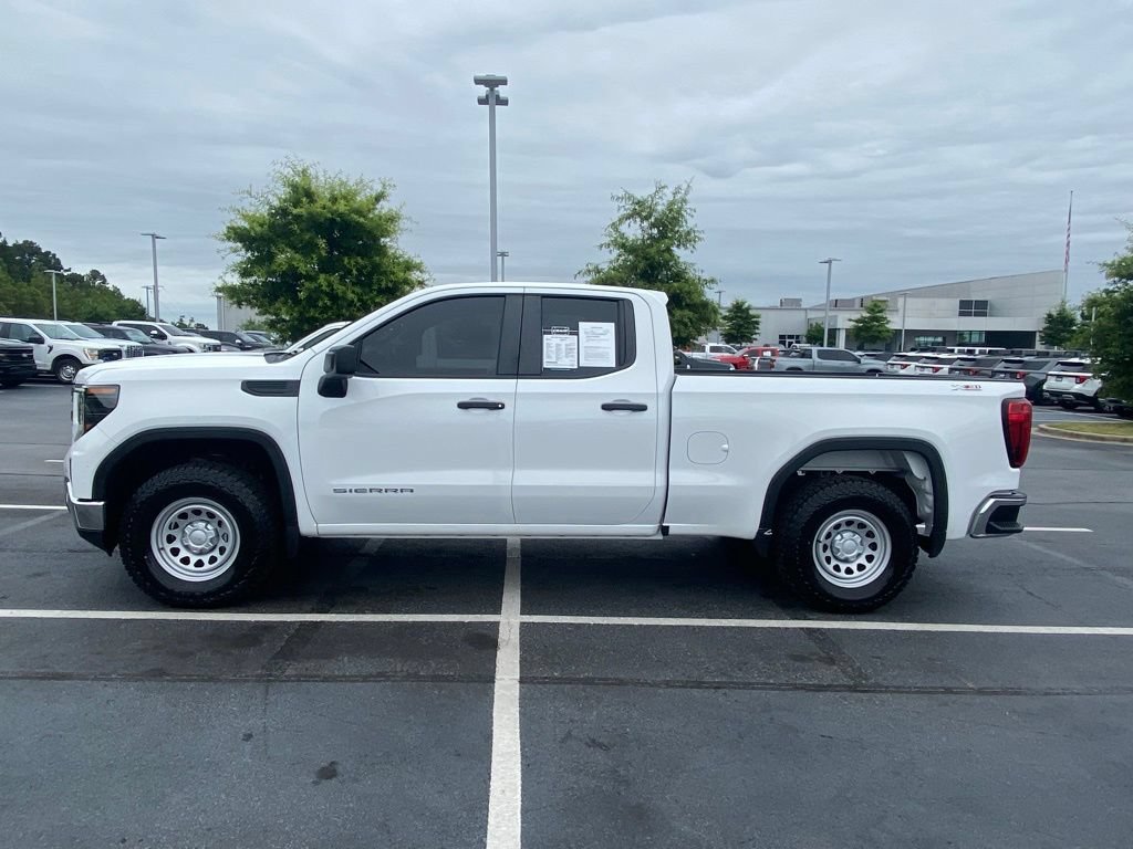 Used 2022 GMC Sierra 1500 Pro w/ Pro Value Package AWD/4WD image 4