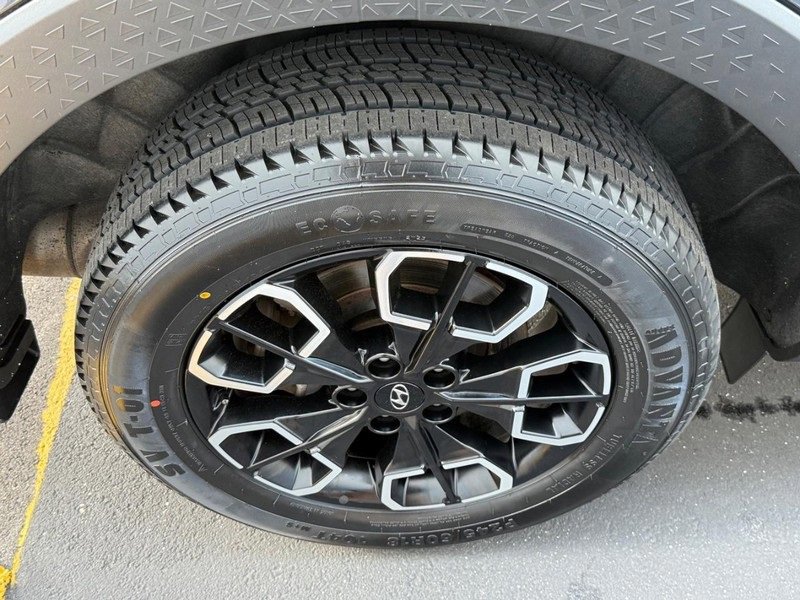 Used 2022 Hyundai Santa Cruz SEL image 7