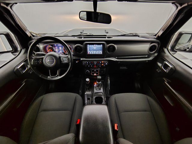 Used 2022 Jeep Gladiator Sport AWD/4WD image 2