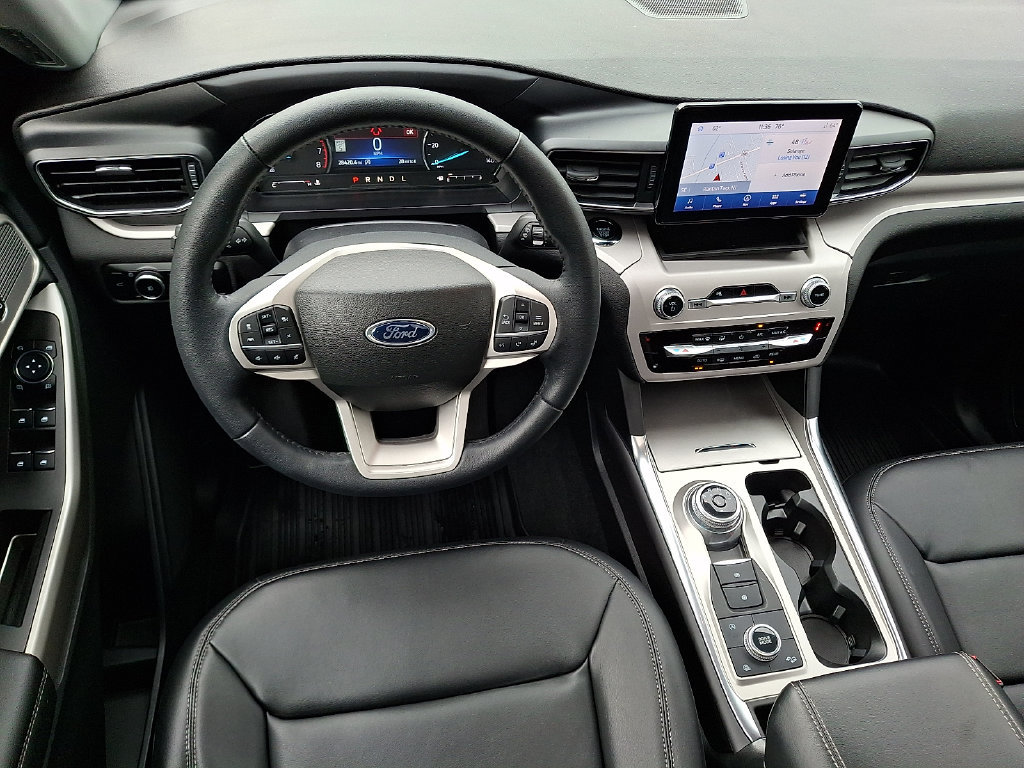 Certified 2023 Ford Explorer XLT w/ Equipment Group 202A AWD/4WD image 2