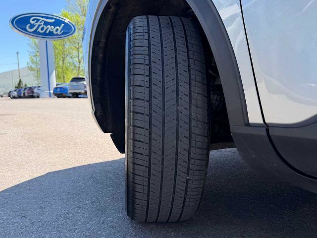 Certified 2024 Ford Escape Platinum AWD/4WD image 28