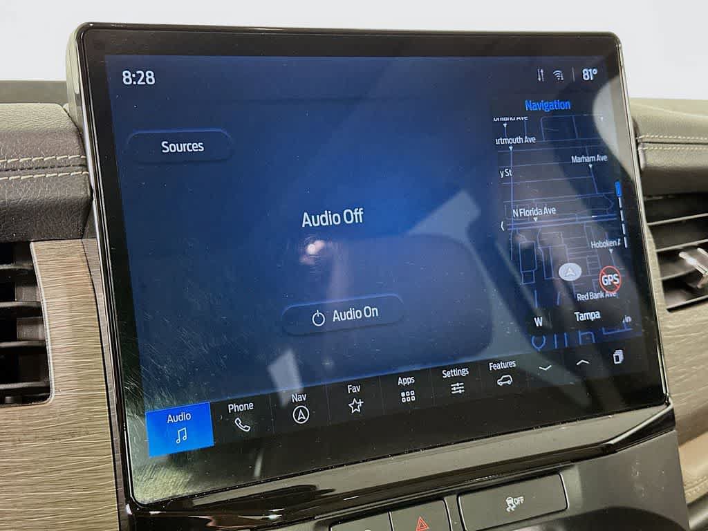 Certified 2024 Ford Expedition Limited AWD/4WD image 17