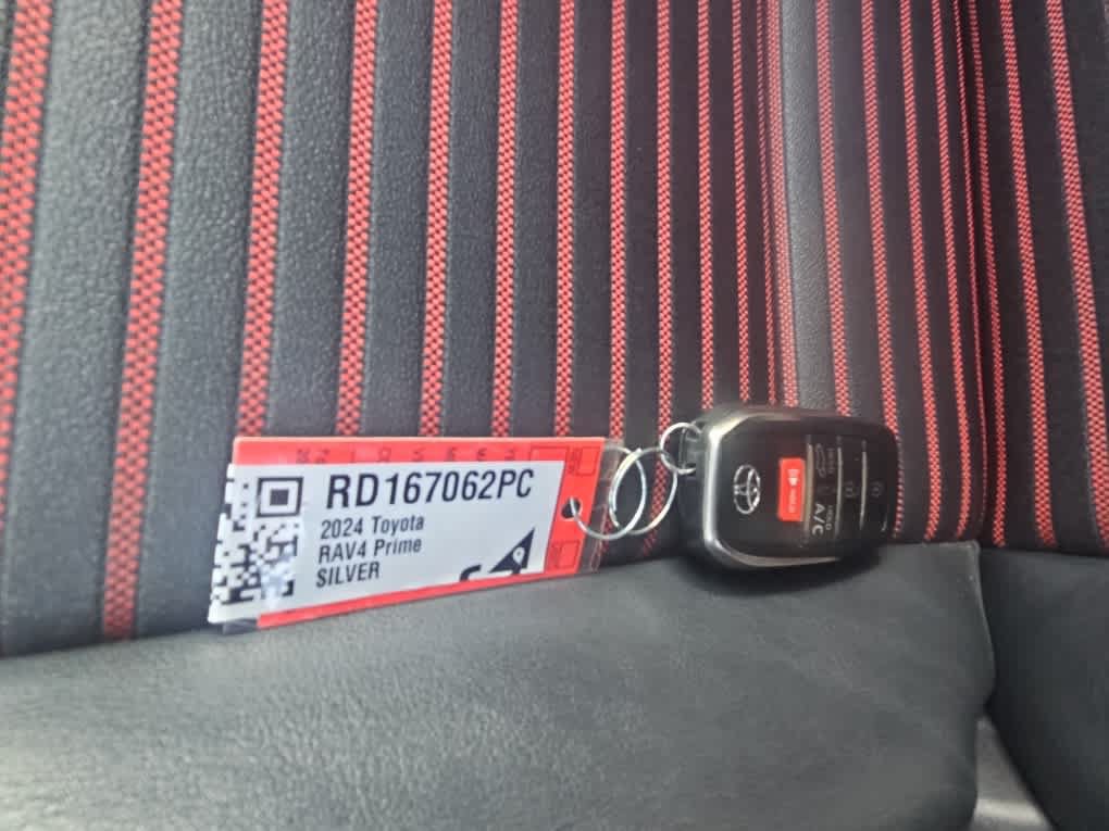 Used 2024 Toyota RAV4 XSE w/ Weather Package AWD/4WD image 20