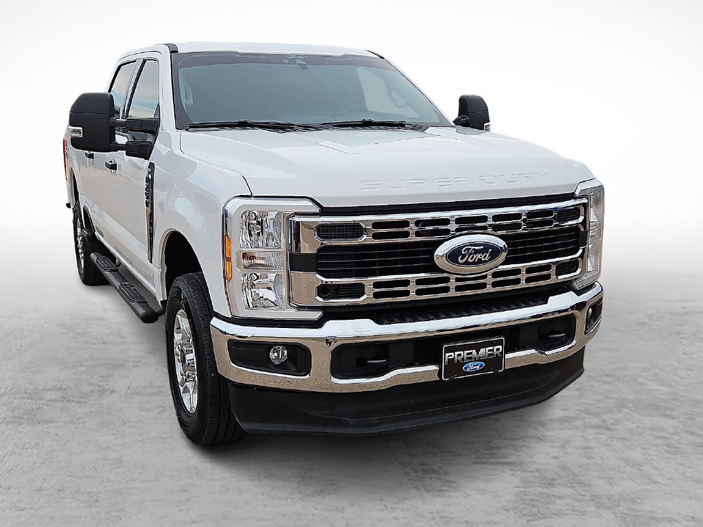 Certified 2025 Ford F250 XLT w/ FX4 Off-Road Package AWD/4WD image 2