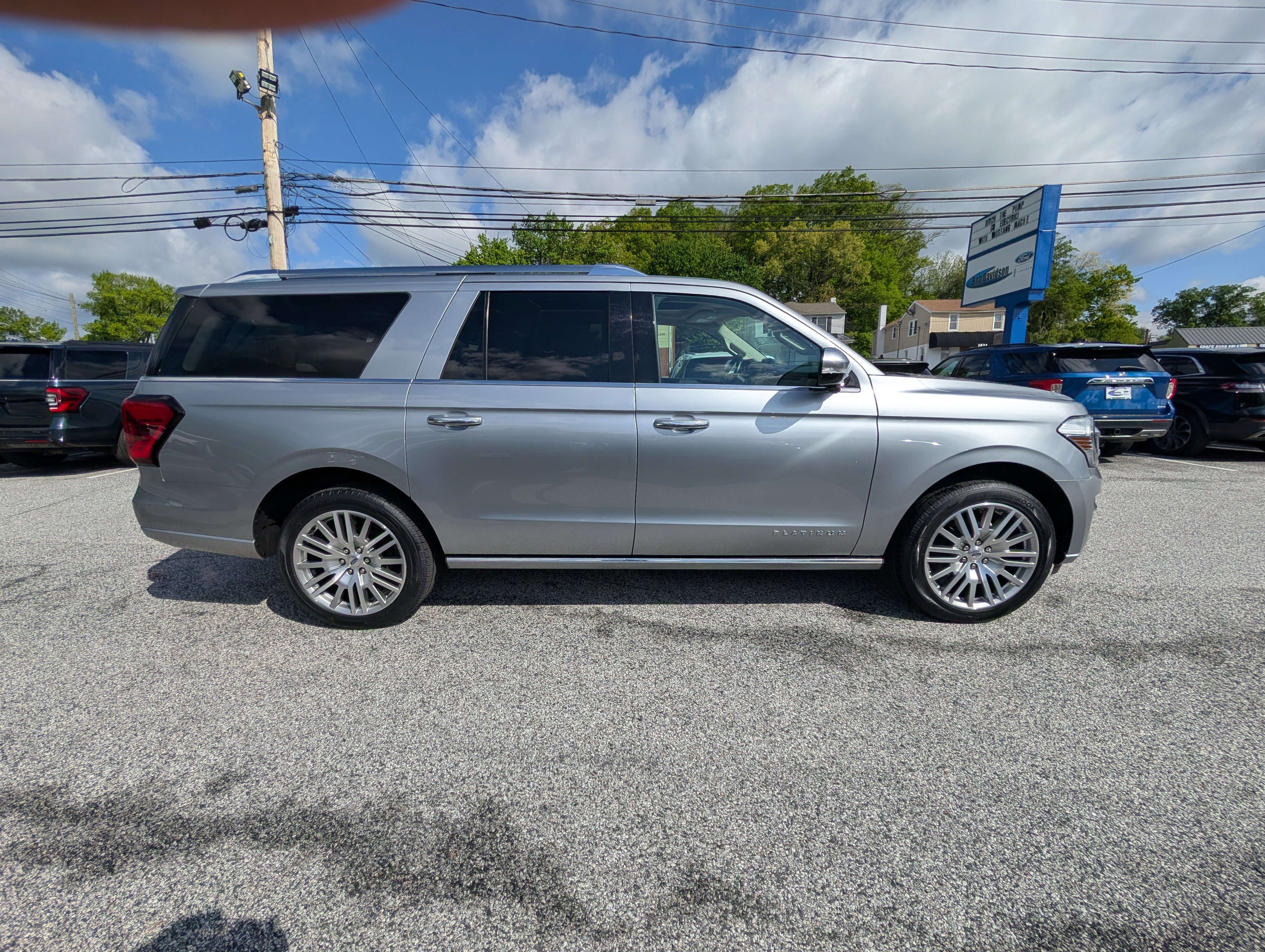 Certified 2023 Ford Expedition Max Platinum AWD/4WD image 8
