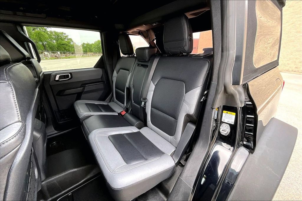 Certified 2024 Ford Bronco Big Bend w/ Sasquatch Package AWD/4WD image 24