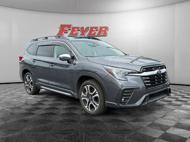 Used 2023 Subaru Ascent Limited w/ Technology Package AWD/4WD image 7
