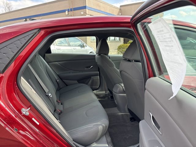 Used 2024 Hyundai Elantra SEL image 26
