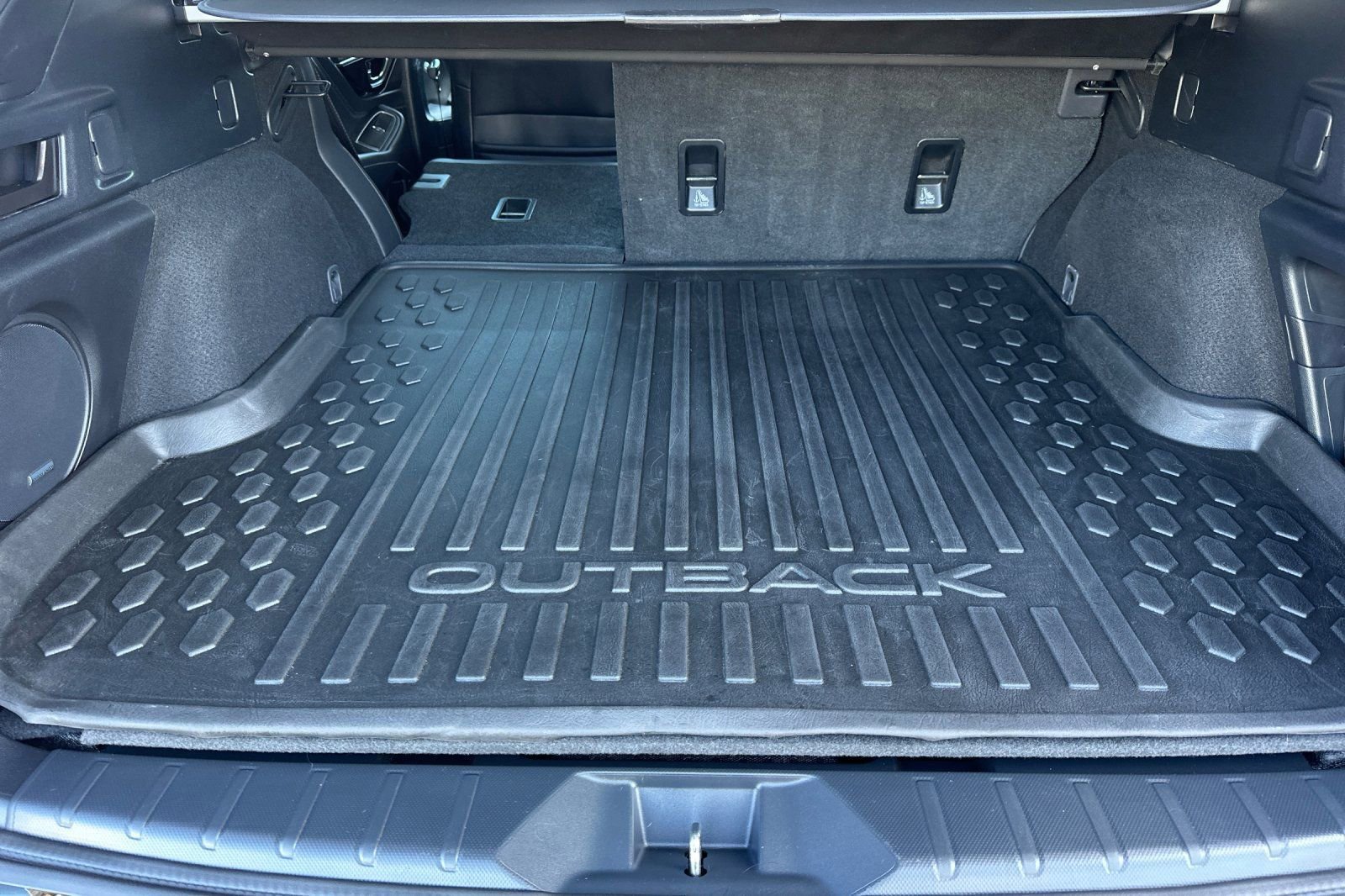 Used 2024 Subaru Outback Limited image 18