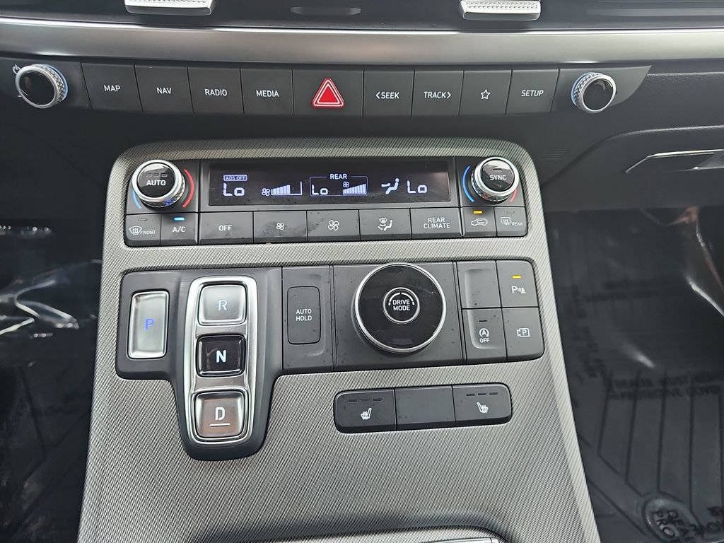 Used 2024 Hyundai Palisade SEL FWD image 23