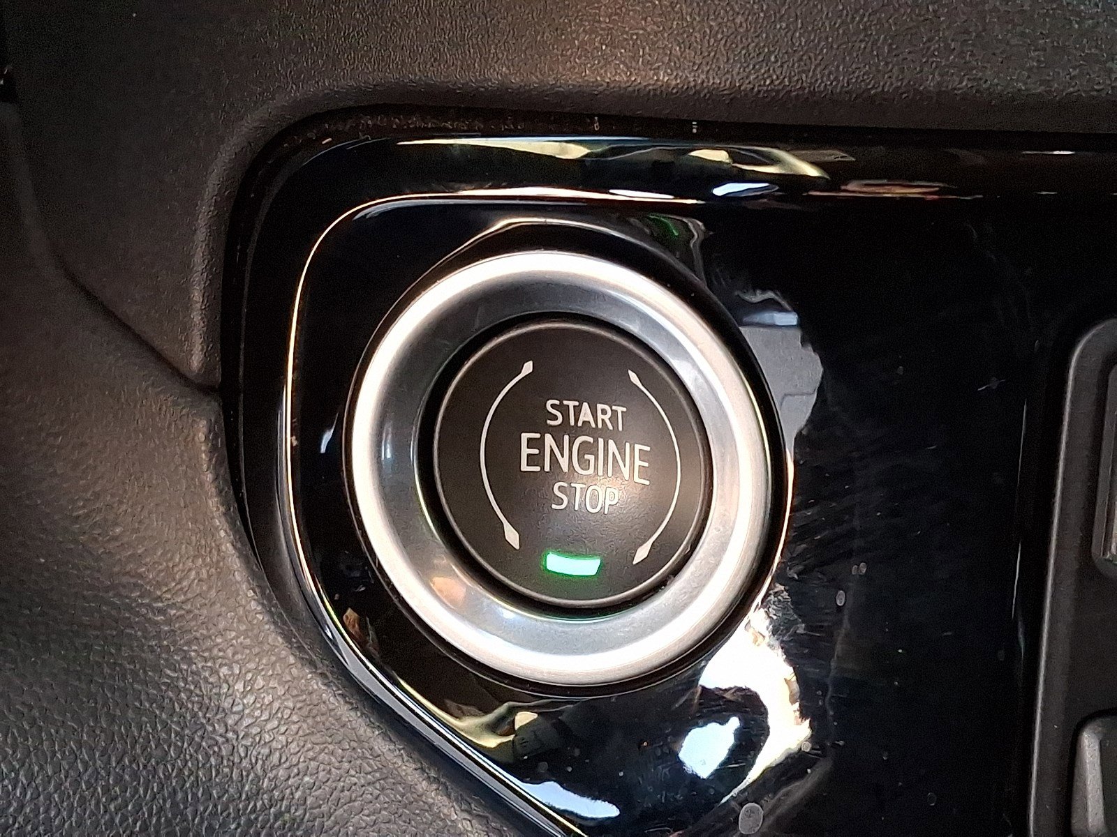 Used 2023 Chevrolet Silverado 1500 LTZ w/ Z71 Off-Road Package image 21