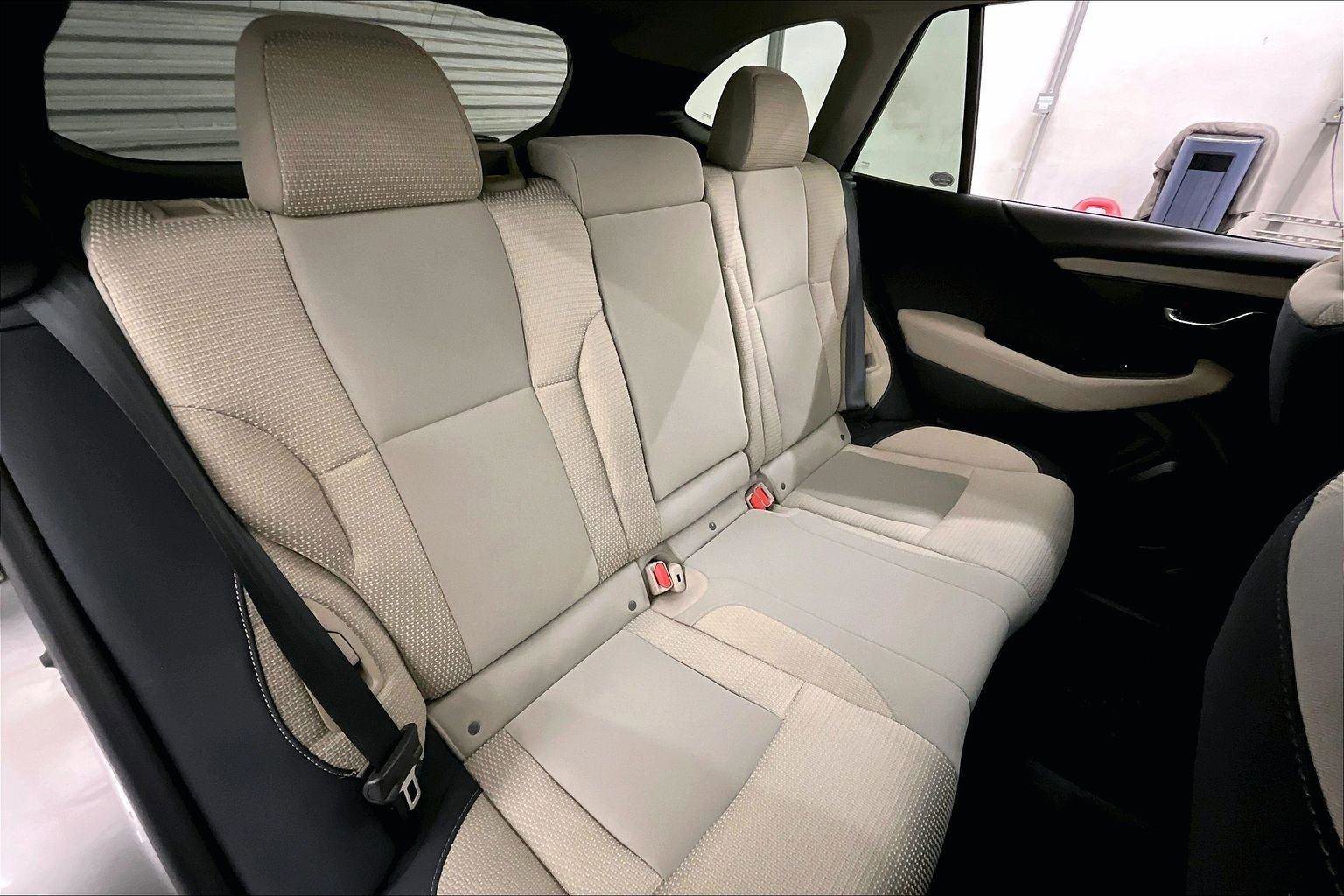 Used 2020 Subaru Outback Premium image 26