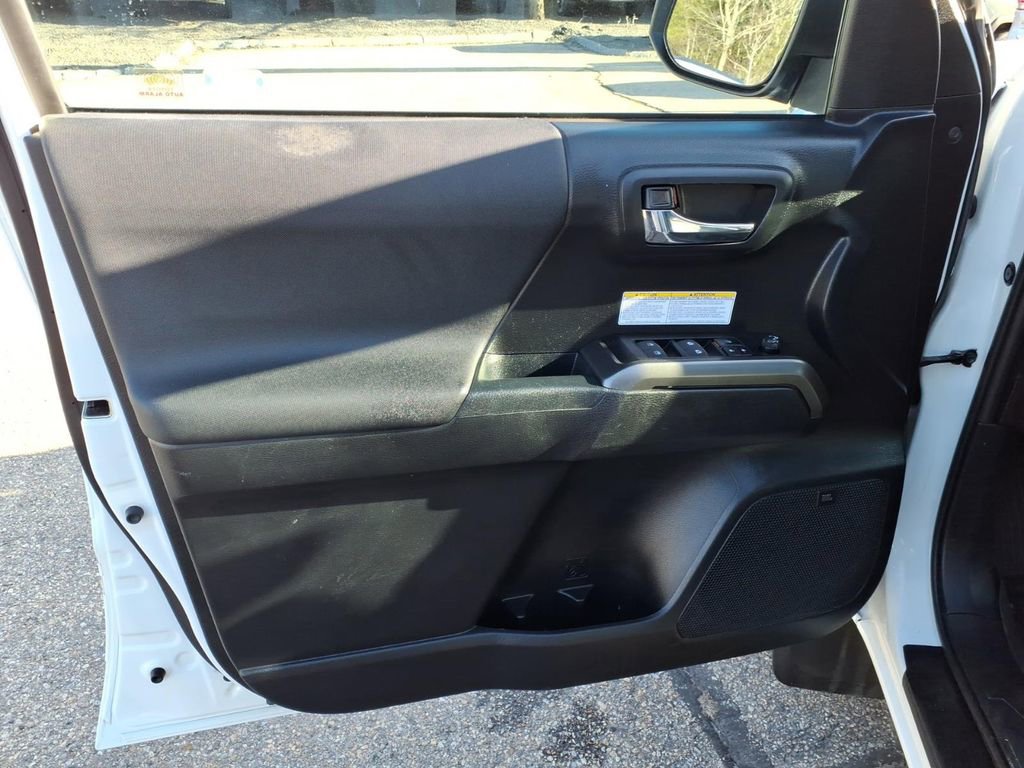 Used 2019 Toyota Tacoma TRD Pro AWD/4WD image 17