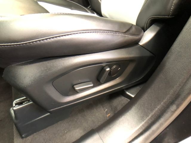 Certified 2023 Ford Explorer XLT w/ Equipment Group 202A image 11