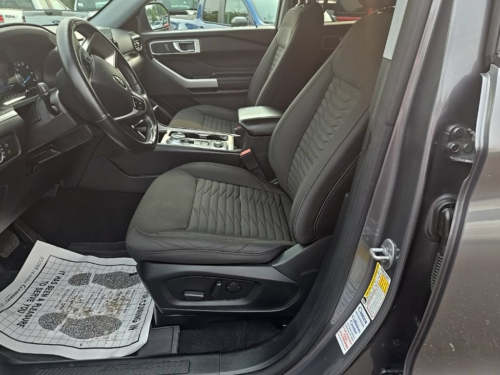 Certified 2021 Ford Explorer XLT AWD/4WD image 11