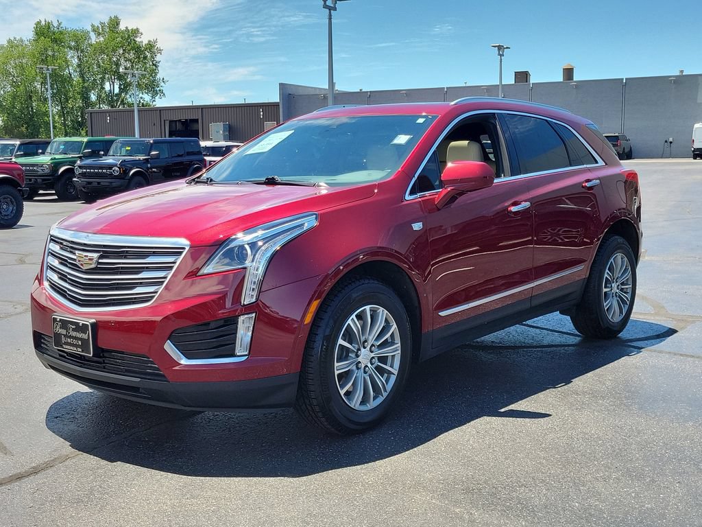 Used 2017 Cadillac XT5 Luxury w/ Driver Awareness Package AWD/4WD image 7