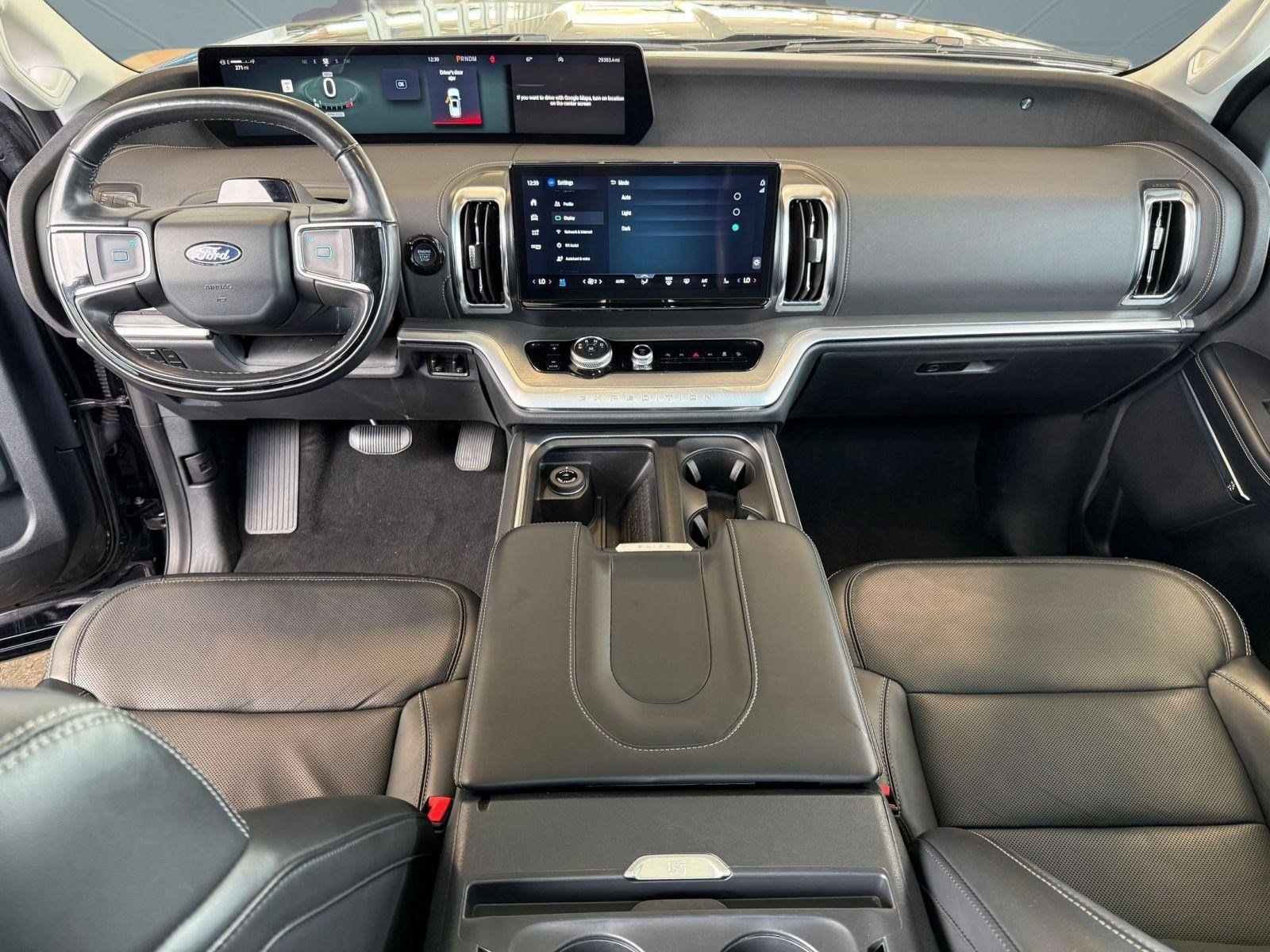 Certified 2025 Ford Expedition Max Platinum AWD/4WD image 16