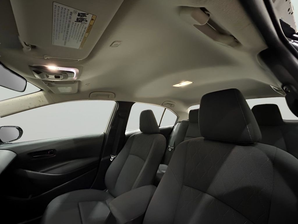 Used 2025 Toyota Corolla LE image 16