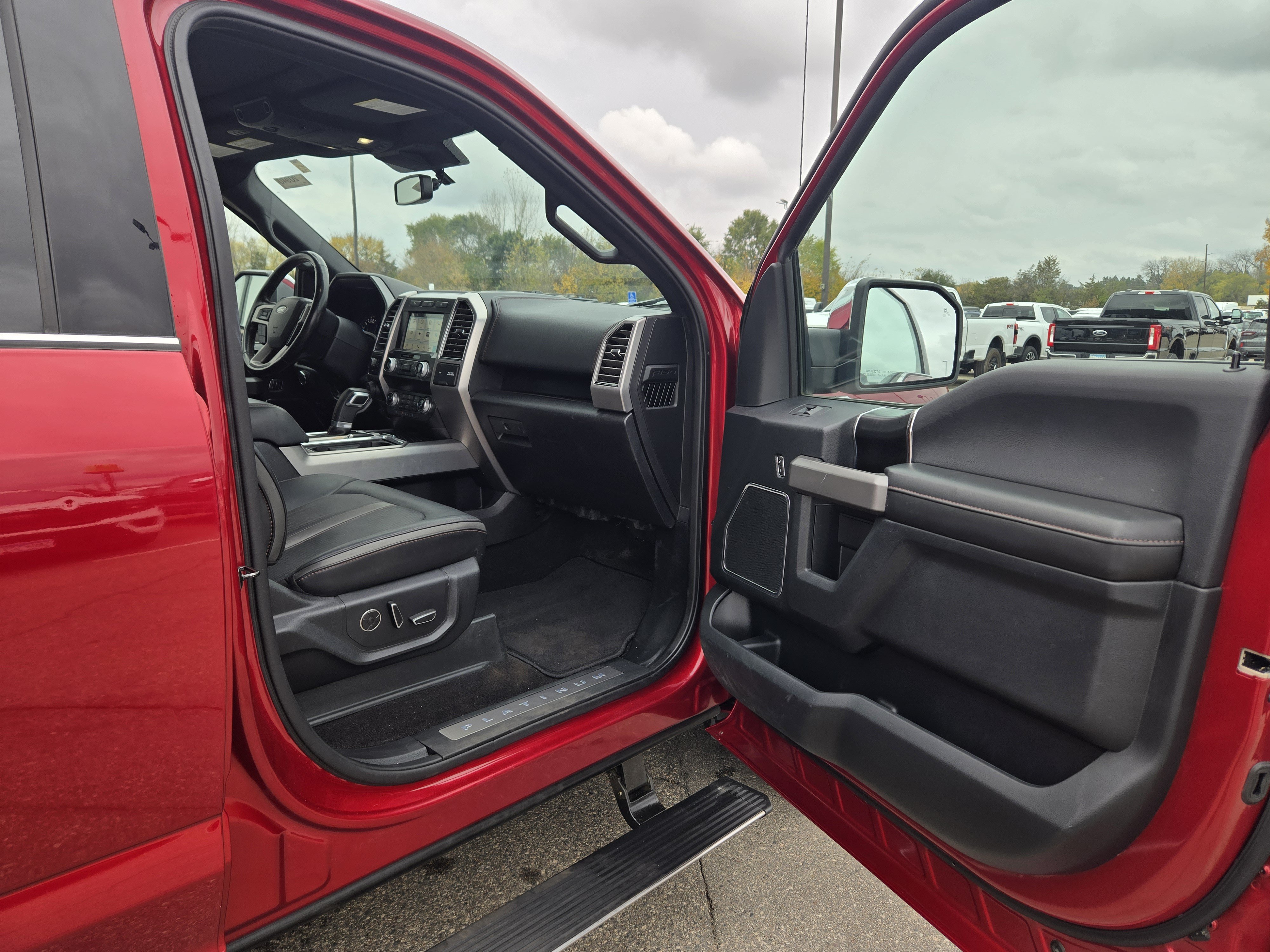 Certified 2019 Ford F150 Platinum w/ Equipment Group 701A Luxury AWD/4WD image 16