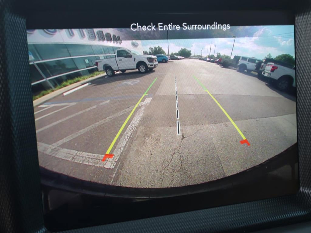 Used 2023 Jeep Wrangler Unlimited Sahara image 10