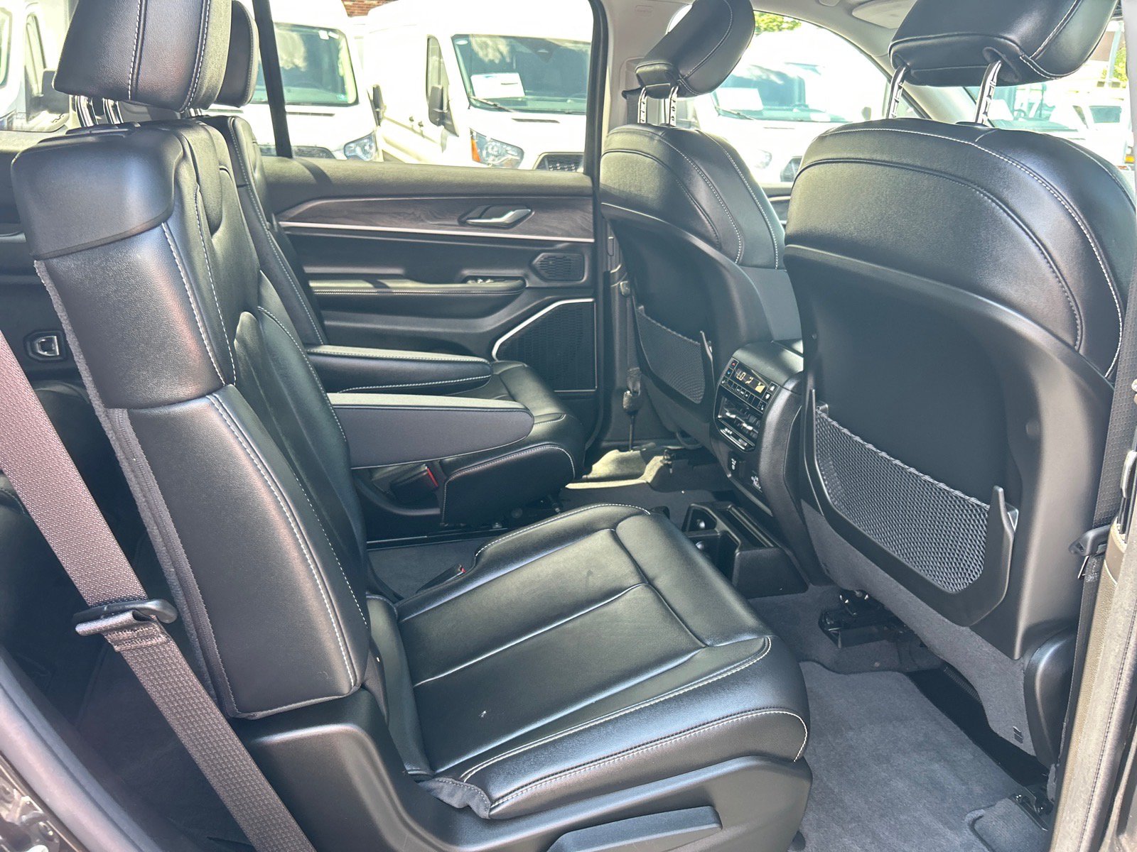 Used 2021 Jeep Grand Cherokee L Limited AWD/4WD image 20