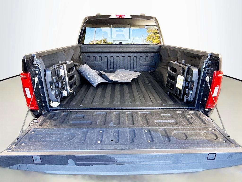 Certified 2022 Ford F150 XLT w/ Equipment Group 302A High image 28