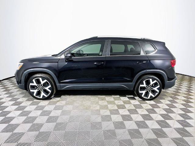 Used 2023 Volkswagen Taos SEL AWD/4WD image 4