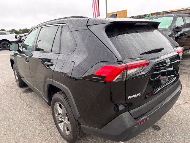 Used 2024 Toyota RAV4 XLE FWD image 4