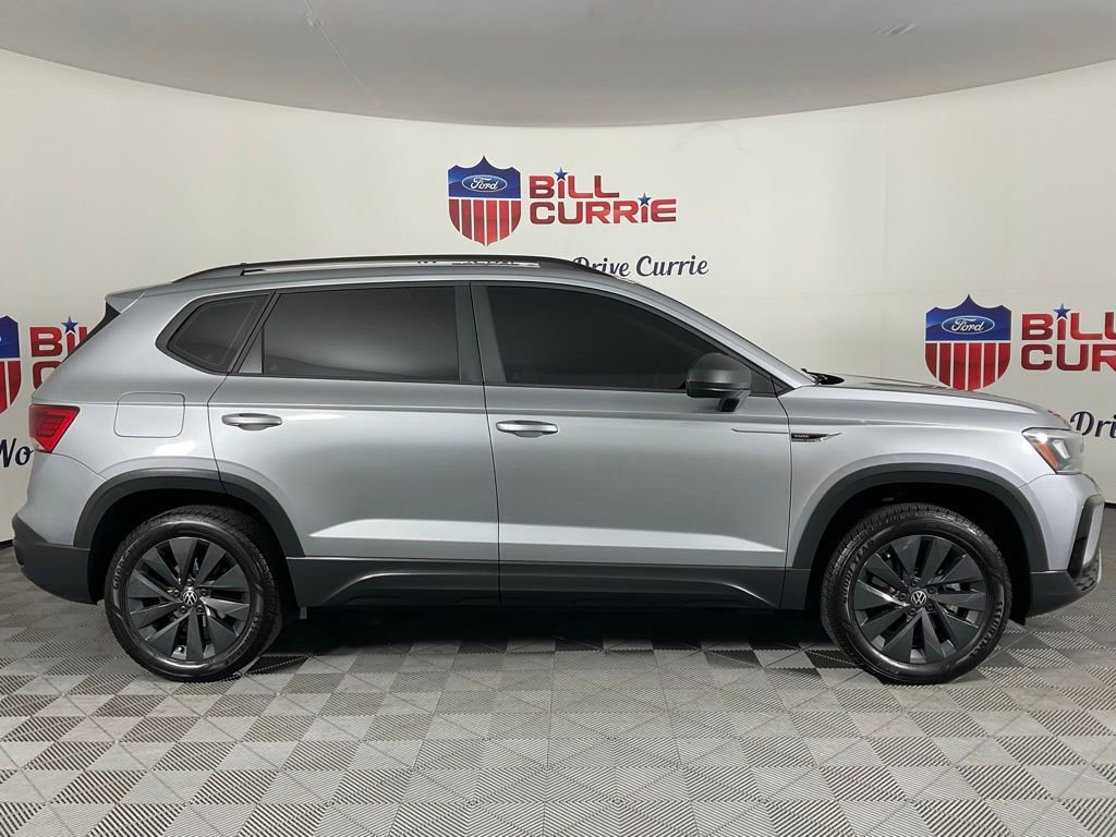 Used 2024 Volkswagen Taos S FWD image 2