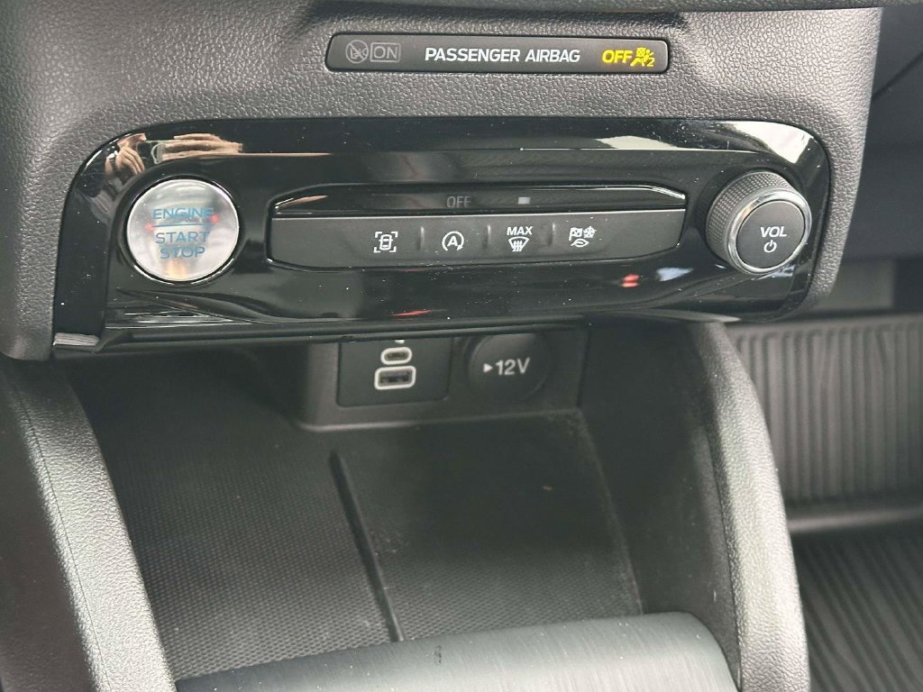 Certified 2024 Ford Escape ST-Line w/ Tech Pack #1 AWD/4WD image 21