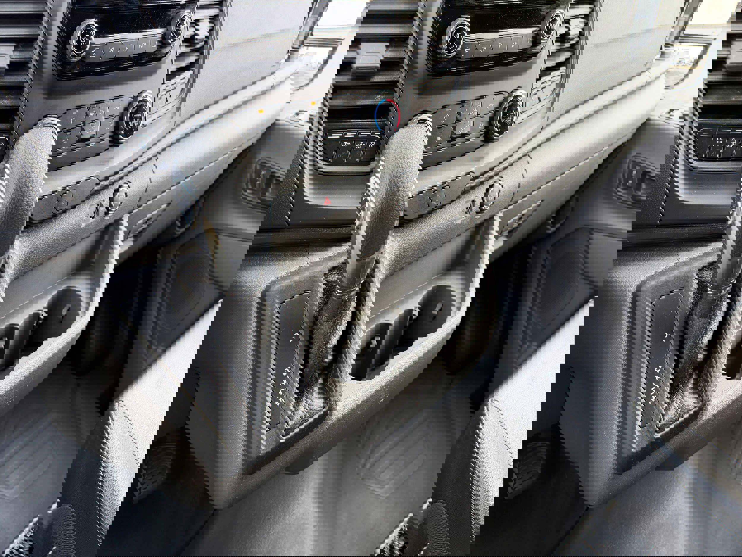 Certified 2020 Ford Transit 250 Medium Roof w/ Load Area Protection Package image 27