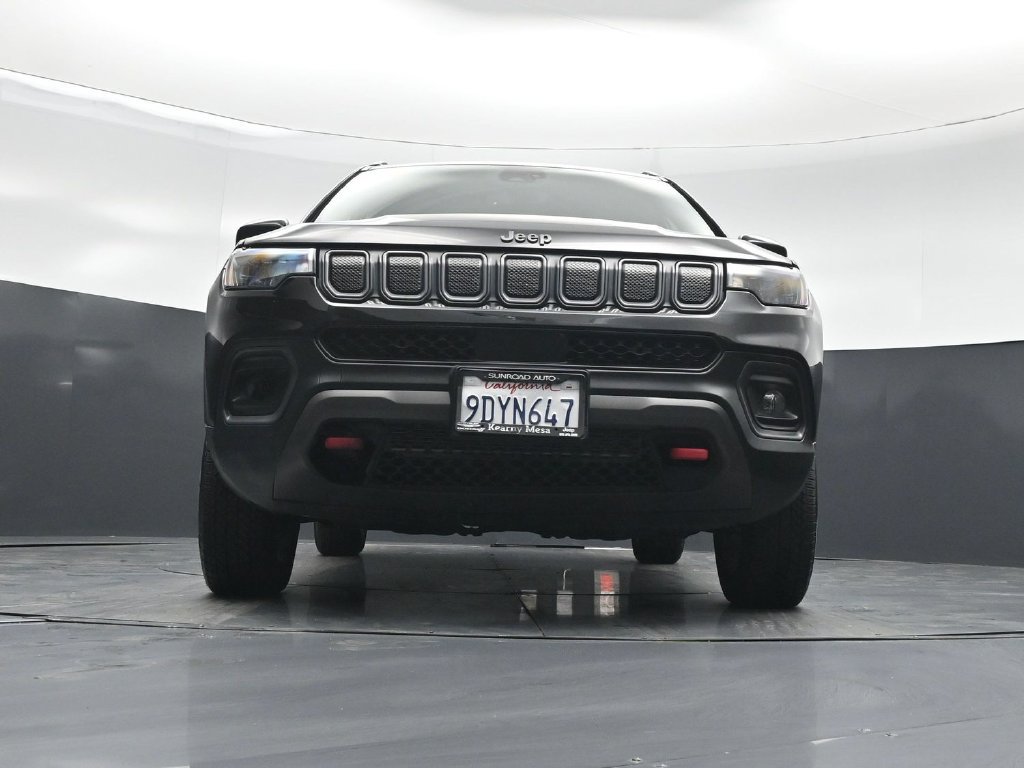 Used 2022 Jeep Compass Trailhawk AWD/4WD image 40