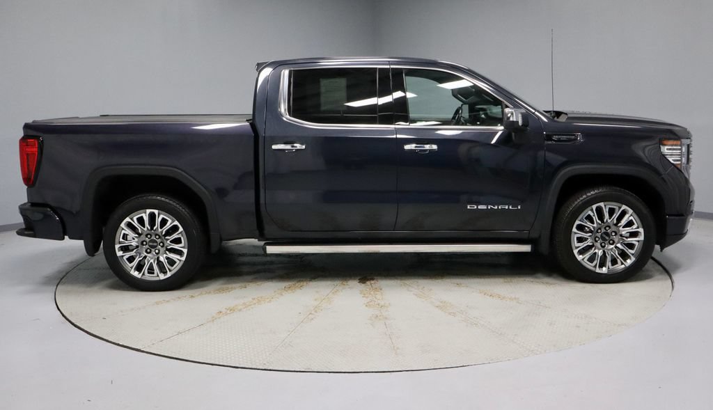 Used 2023 GMC Sierra 1500 Denali Ultimate AWD/4WD image 12
