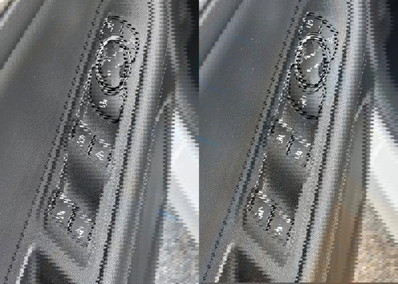 Certified 2024 Ford Edge SEL w/ Convenience Package image 29