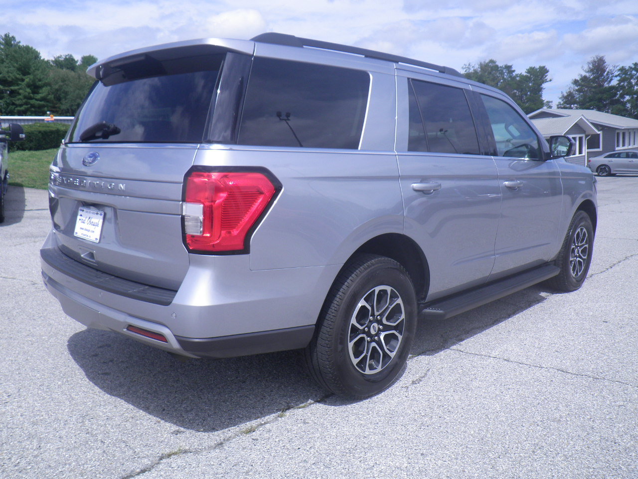 Certified 2024 Ford Expedition XLT AWD/4WD image 7