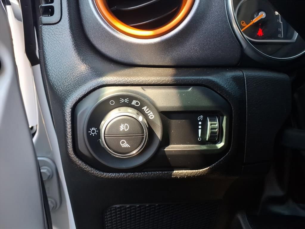 Used 2023 Jeep Gladiator Mojave image 19