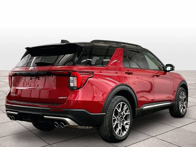 Certified 2025 Ford Explorer Platinum w/ Ultimate Package AWD/4WD image 11