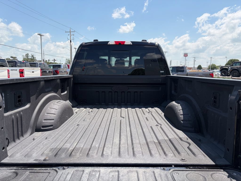 Certified 2024 Ford F250 Lariat w/ Lariat Ultimate Package AWD/4WD image 15