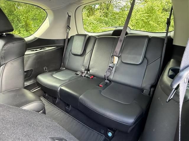 Used 2019 INFINITI QX80 Luxe w/ All-Season Package RWD image 15