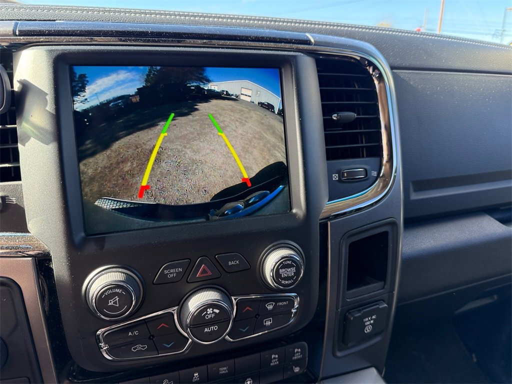 Used 2018 RAM 2500 Big Horn w/ Sport Appearance Group image 19